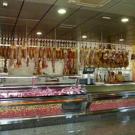 فندق Complejo El Carrascal Muñana المظهر الخارجي الصورة